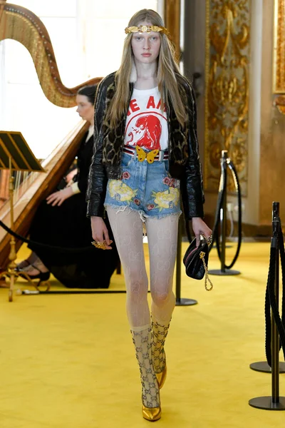Look 56